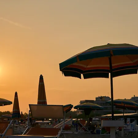 Cozy And Modern In Bibione-beahost Apartamento *