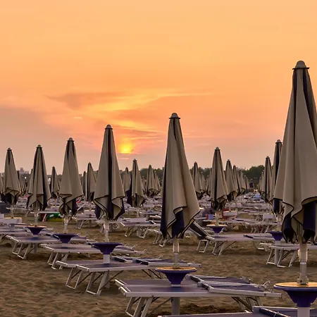 Apartment Cozy And Modern In Bibione-beahost *